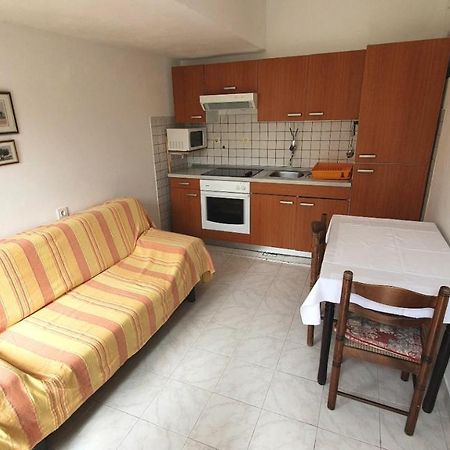Apartments Dora Banjol Eksteriør billede