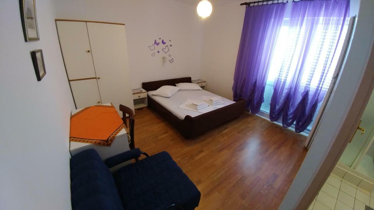 Apartments Dora Banjol Eksteriør billede