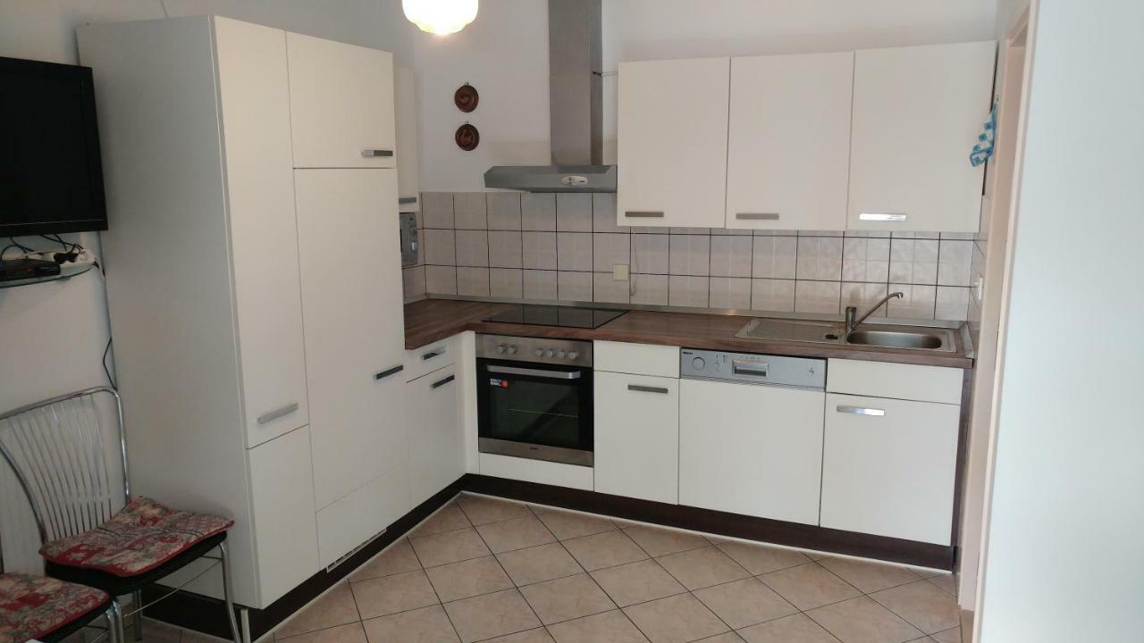 Apartments Dora Banjol Eksteriør billede