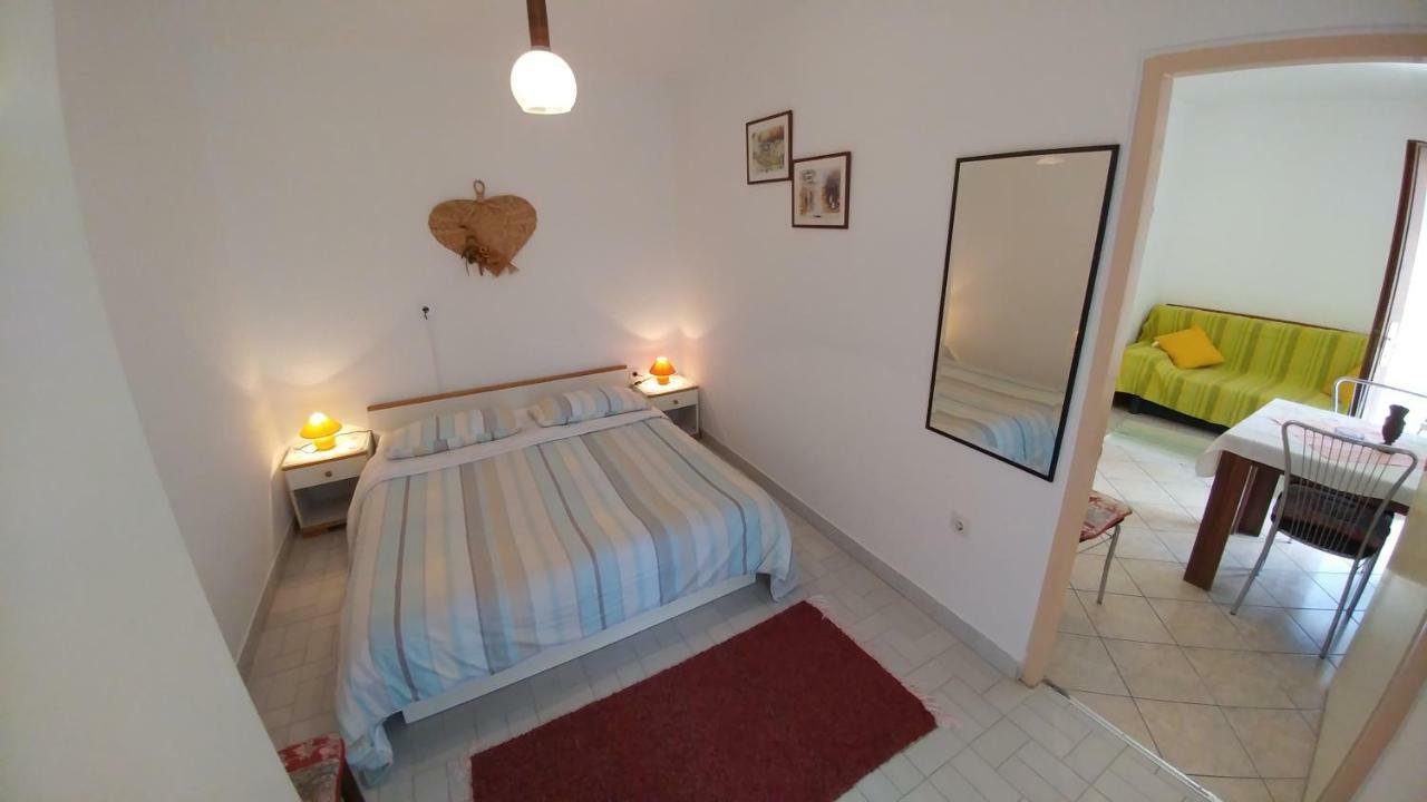 Apartments Dora Banjol Eksteriør billede